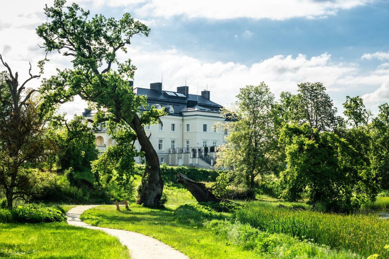 Palac Komierowo Sępólno Krajeńskie Exterior foto